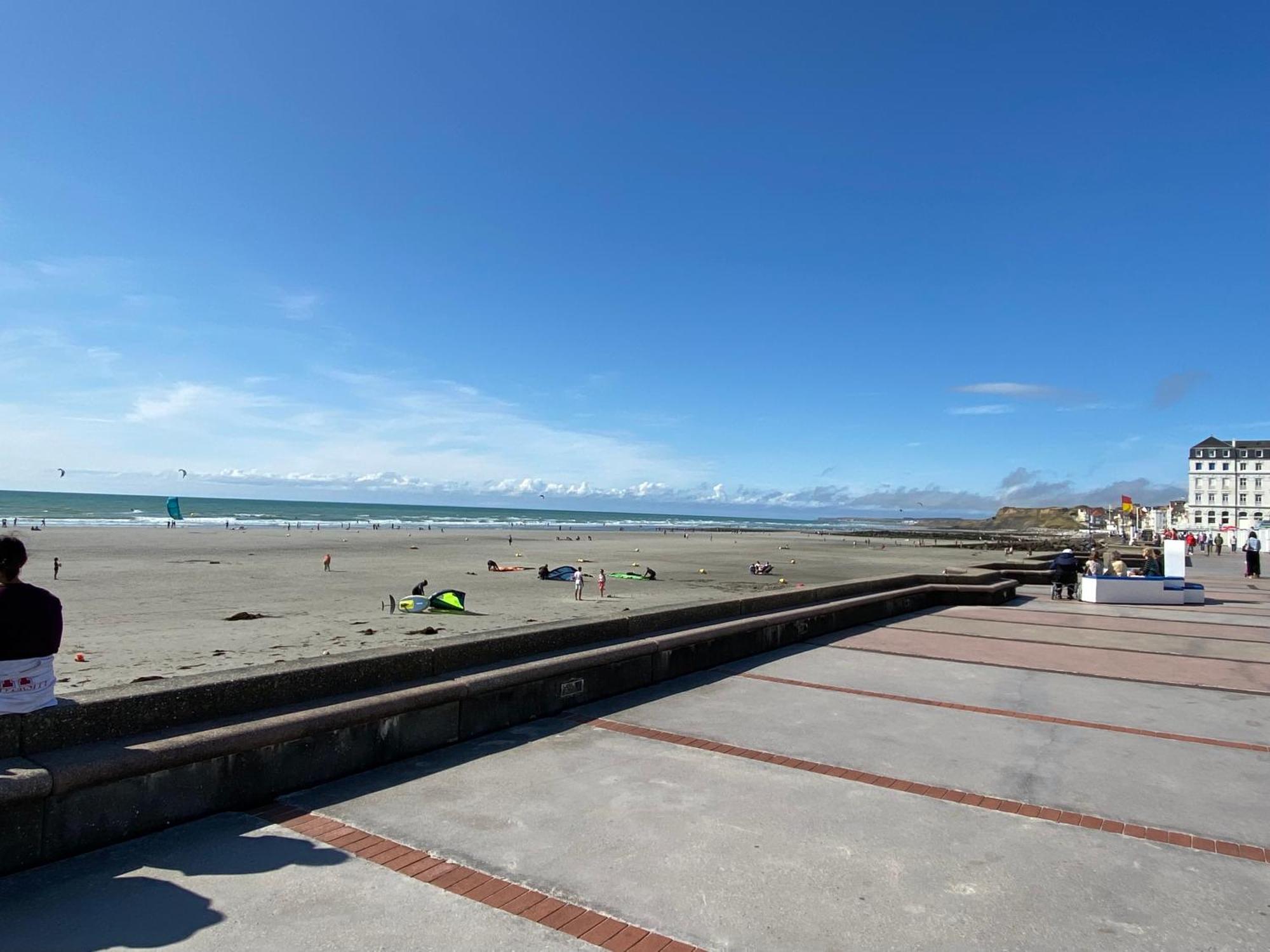 Brise De Mer Sur La Naturelle, Studio A Wimereux , Parking Exterior foto
