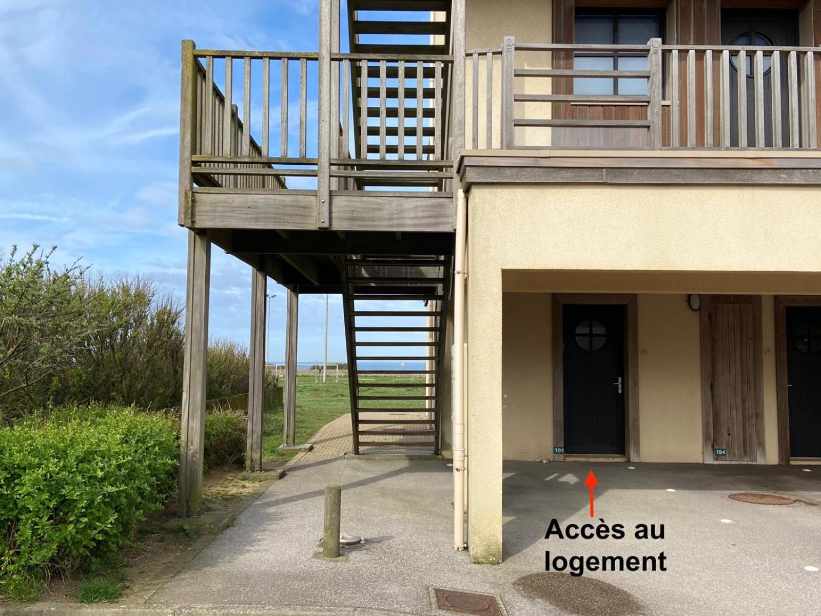 Brise De Mer Sur La Naturelle, Studio A Wimereux , Parking Exterior foto
